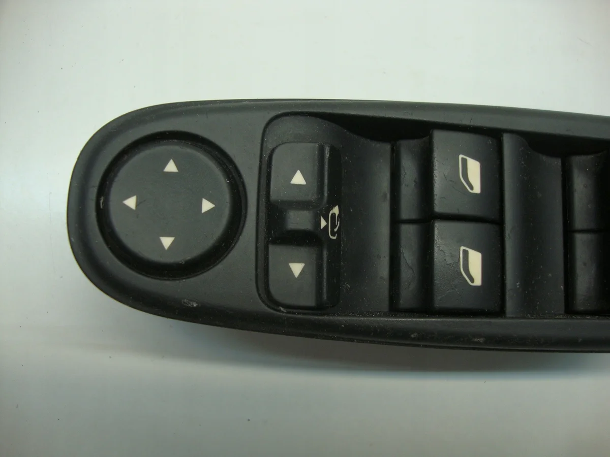 Window Switch Panel Left Front Citroen C4 Picasso 96639383ZD image 3