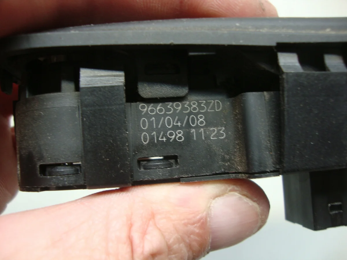 Window Switch Panel Left Front Citroen C4 Picasso 96639383ZD image 5