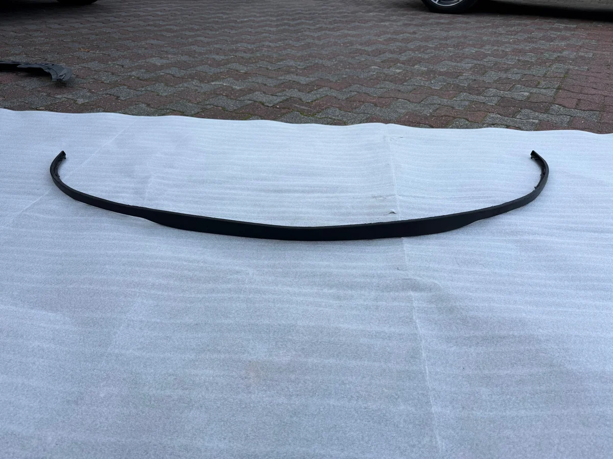 Hyundai i30 III Zierleiste Stoßfänger vorne 86590-A6000