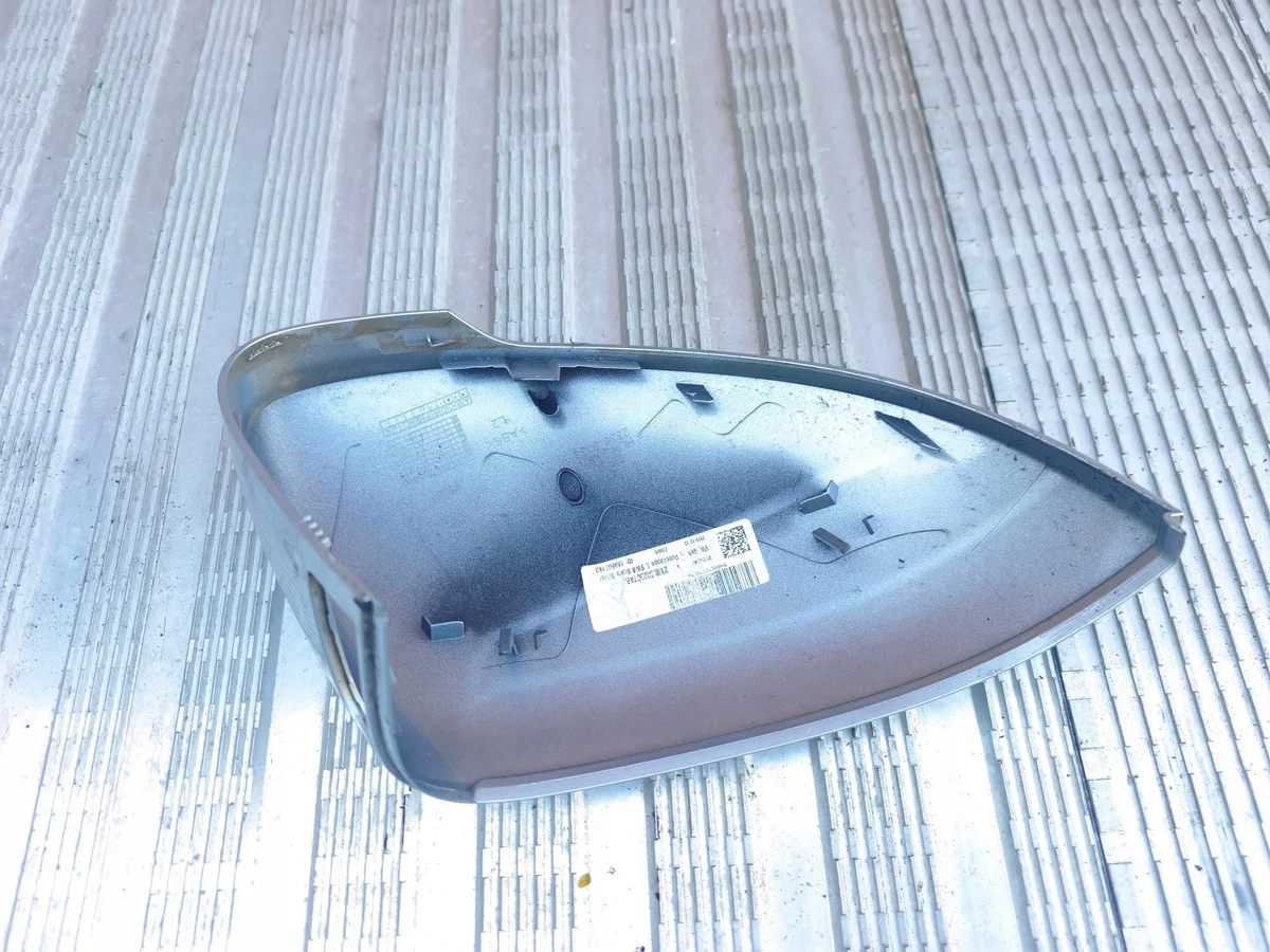 VW Golf VIII peilin kuori vasen 5H0857537