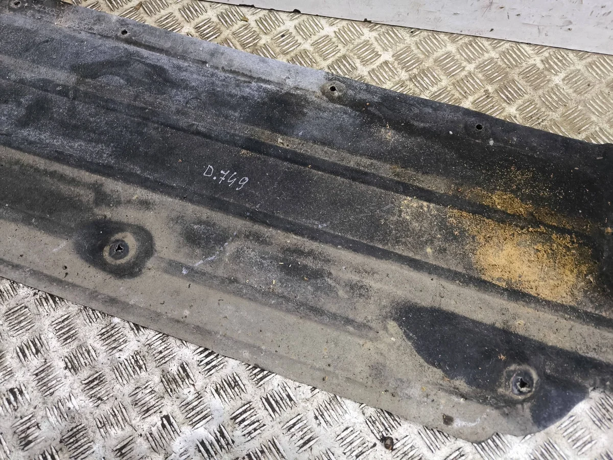 Cache sous-châssis Ford Focus JX6BF11132A image 3