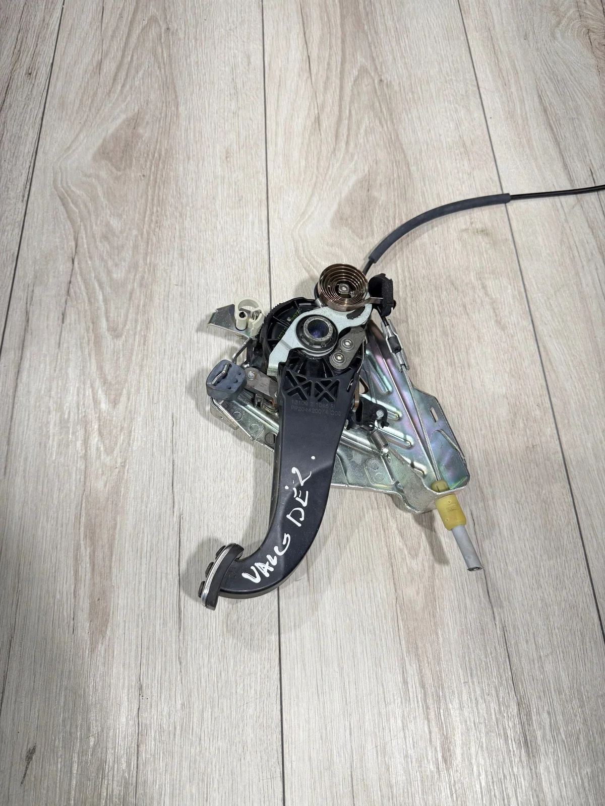 Handbrake Lever Mercedes-Benz C W204 204420074