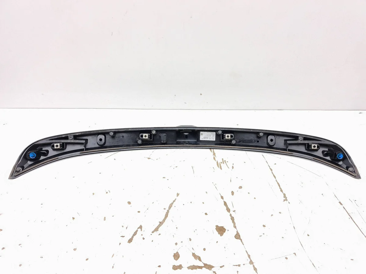 BMW iX2 (U10) Spoiler de coffre 5A6EA20 image 7