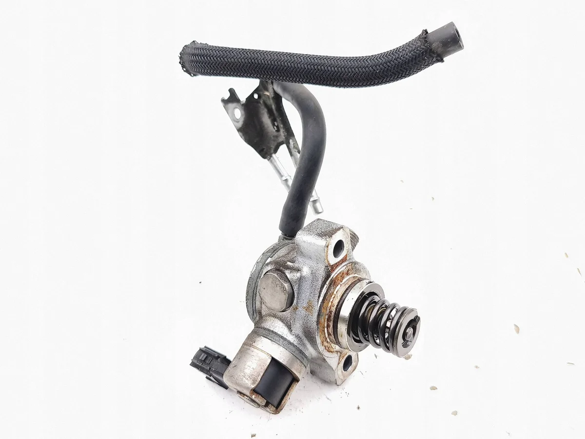 Toyota GT 86 2013 Polttoainepumppu 16625JB000