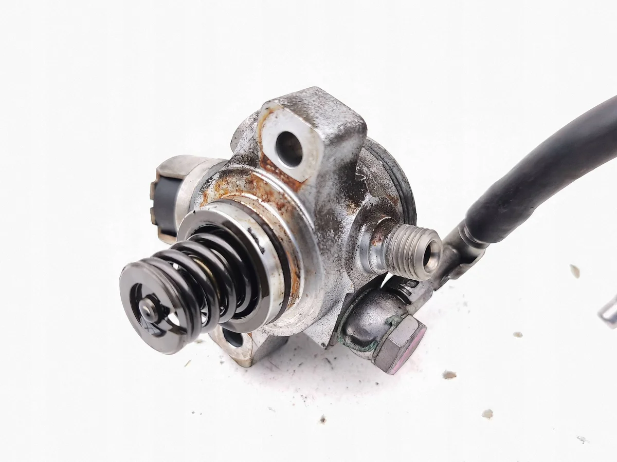 Toyota GT 86 2013 Polttoainepumppu 16625JB000 image 3