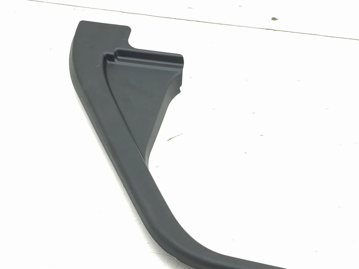 Baguette de vitre arrière Land Rover Range Rover Evoque L551 K8D225514A image 3