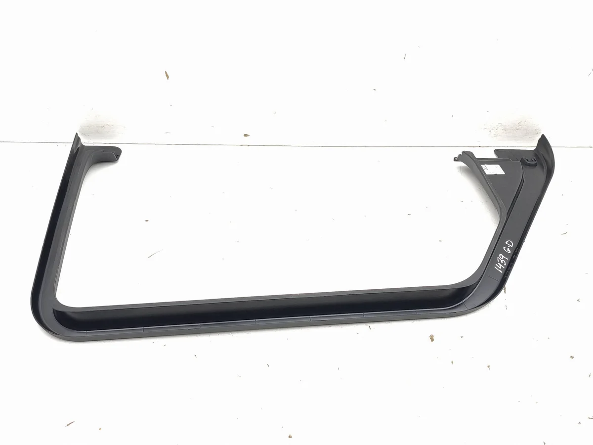Baguette de vitre arrière Land Rover Range Rover Evoque L551 K8D225514A image 4