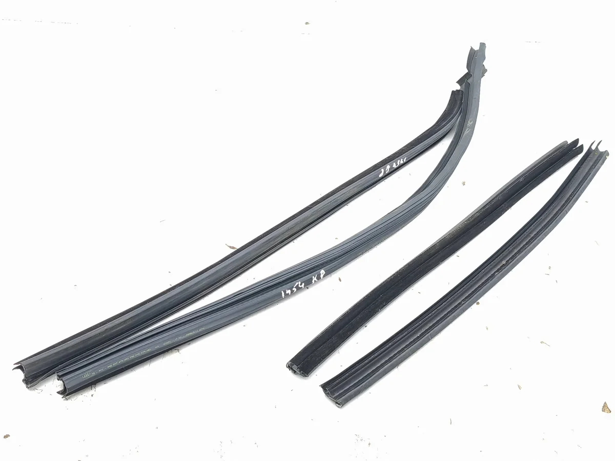 Tätningslist Audi Q4 e-tron 89A837479