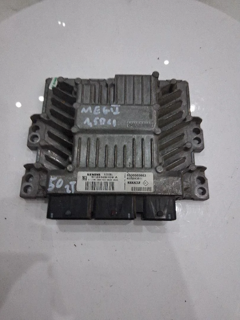 Calculateur Renault Megane II 1.5 dCi 8200565863