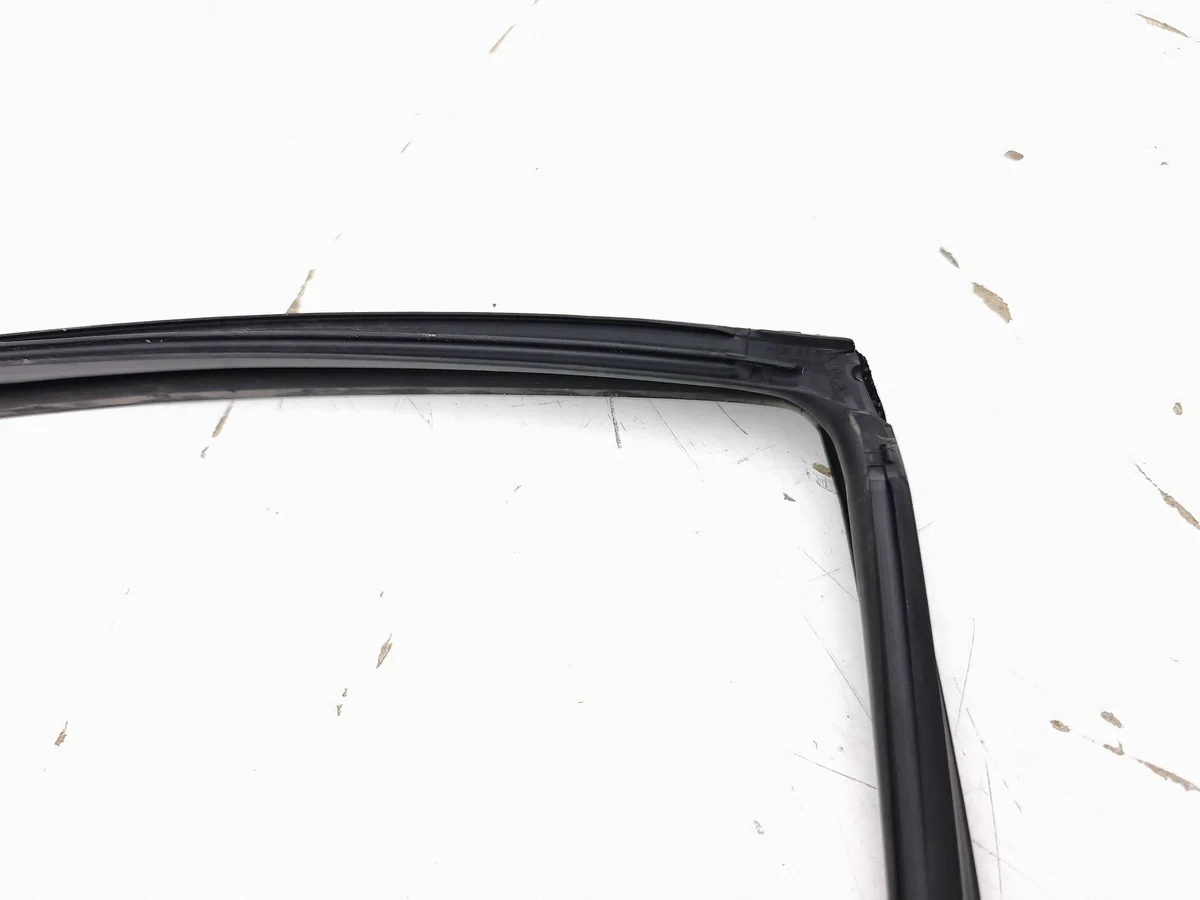 Joint de vitre de porte arrière Toyota Corolla E210 AMD272518 image 8