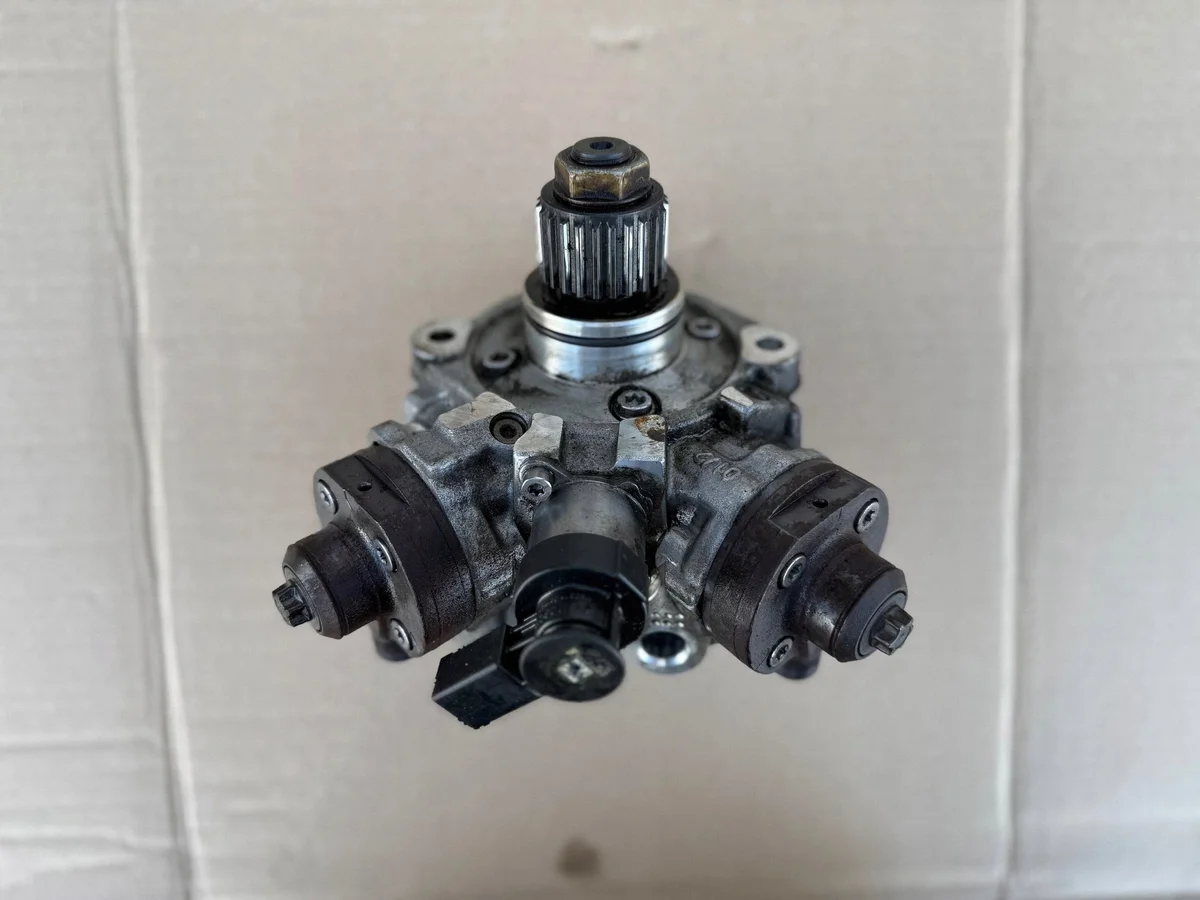 Injection Pump Audi 059130755DB image 3