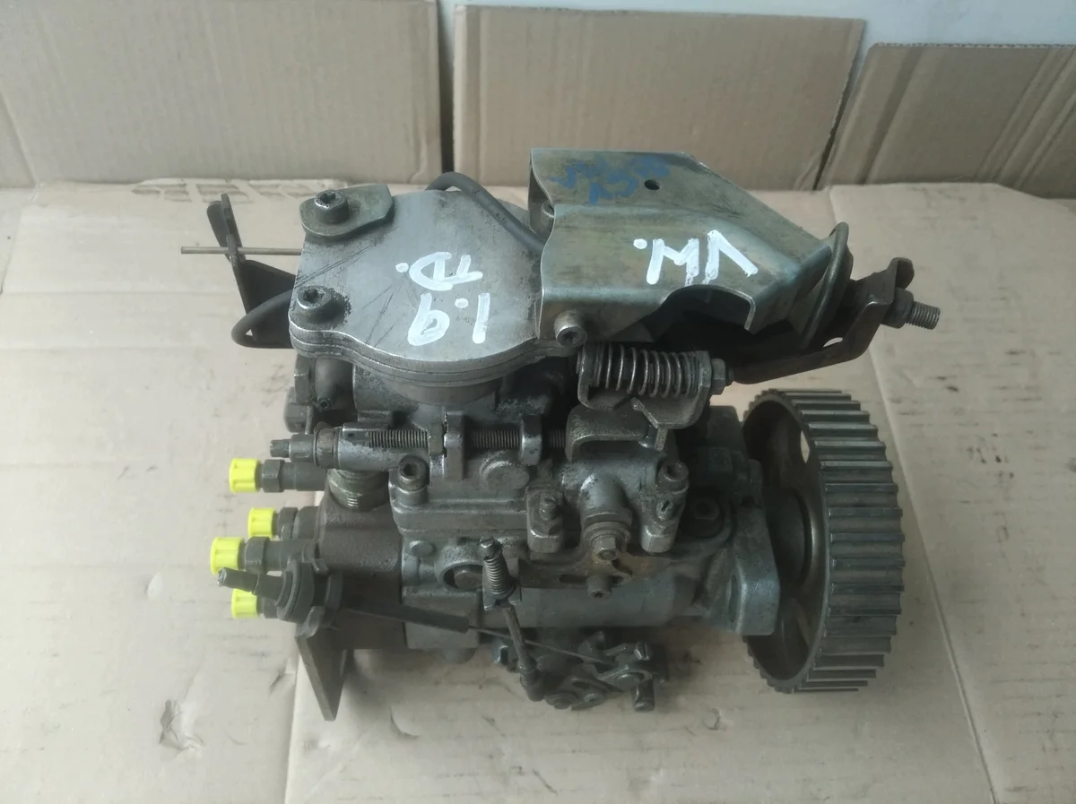 Injection Pump Audi 80 B4 Passat B3 B4 Seat Toledo I 1.9 TD 0460494284