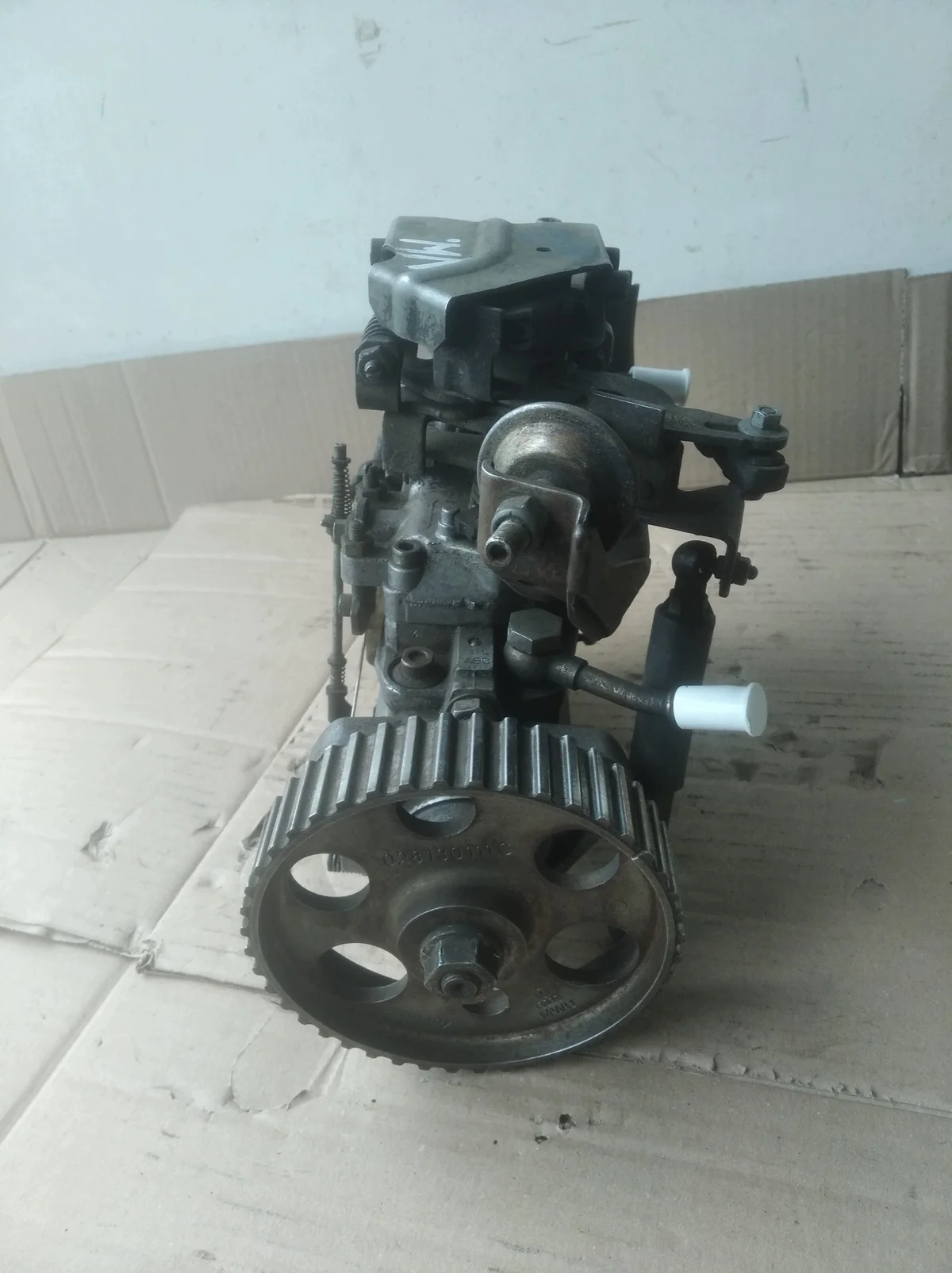 Ruiskutuspumppu Audi 80 B4, Passat B3/B4, Toledo I 1,9 TD OEM 0460494284 thumbnail 4