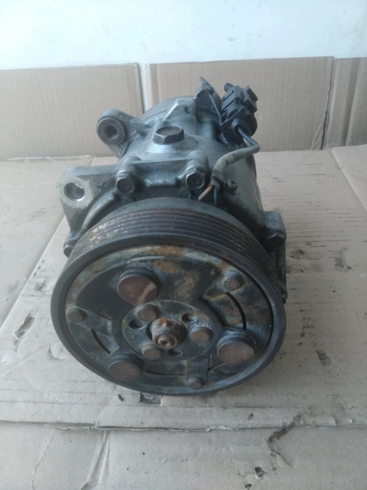 Compresseur clim 7M3820803 VW Sharan thumbnail 3