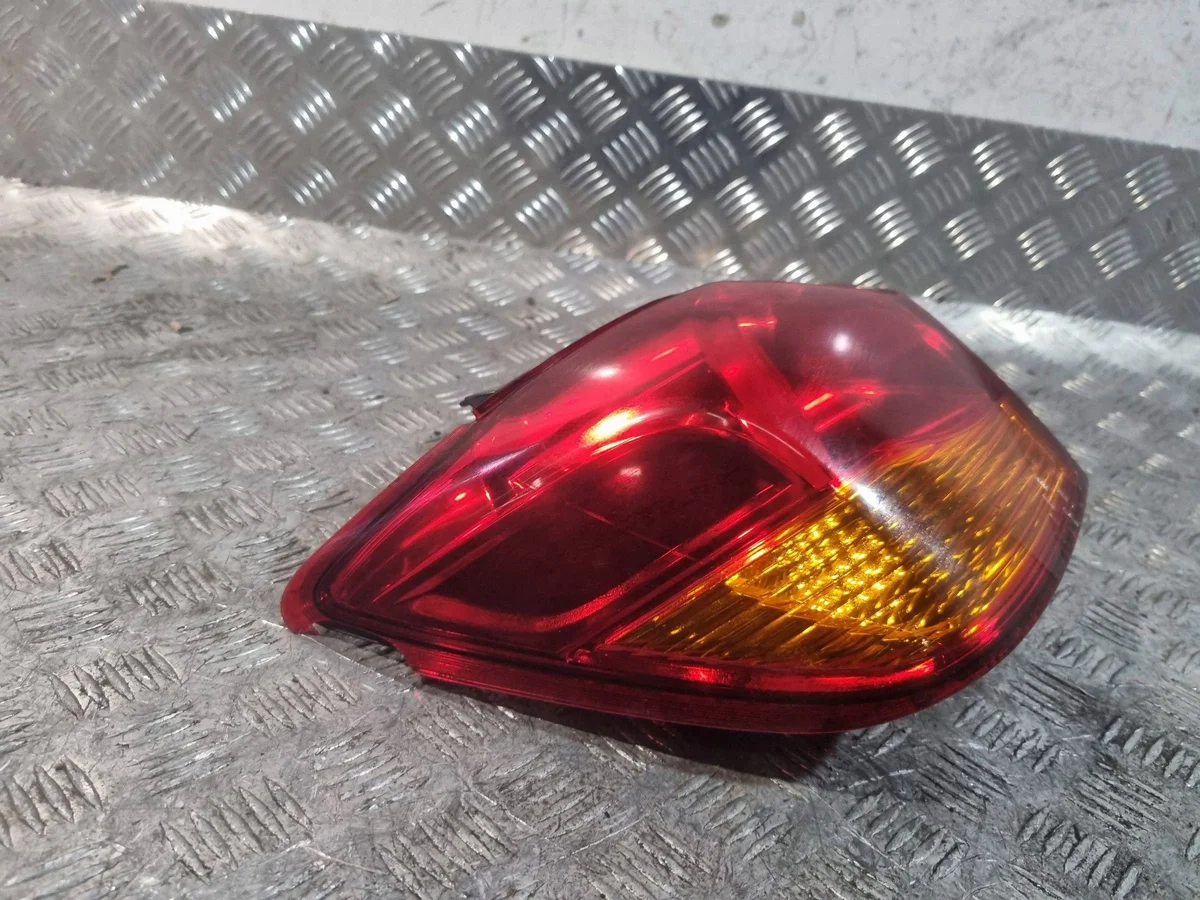 Mitsubishi ASX Rear Right Lamp A046040