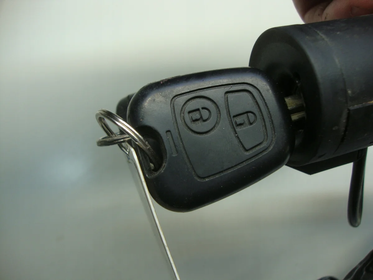 Citroen Xsara Picasso virtalukko + avain