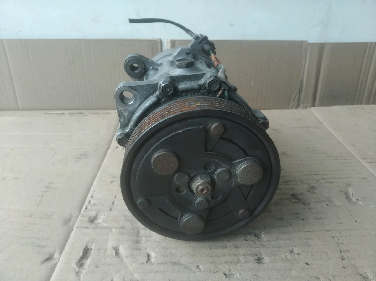 Compresseur de climatisation VW Golf IV Bora Audi A3 1J0820803F image 5