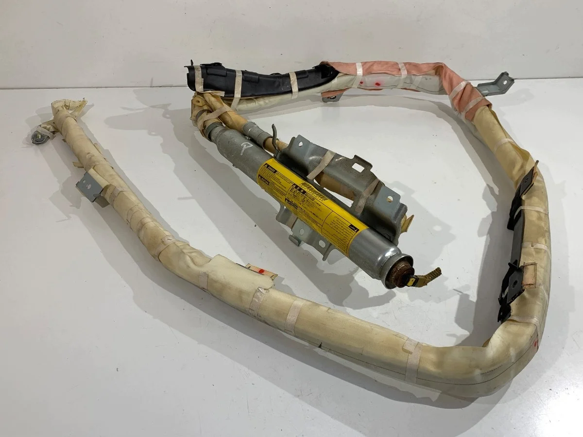 Toyota Land Cruiser J12 ilmasuojus oikea
