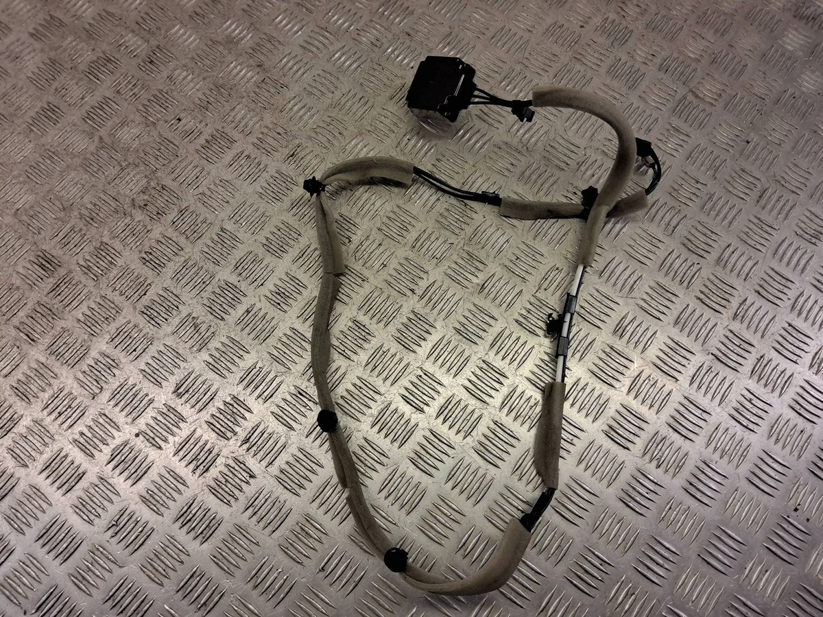 Suzuki SX4 S-Cross GPS-antenni 3B32563T10