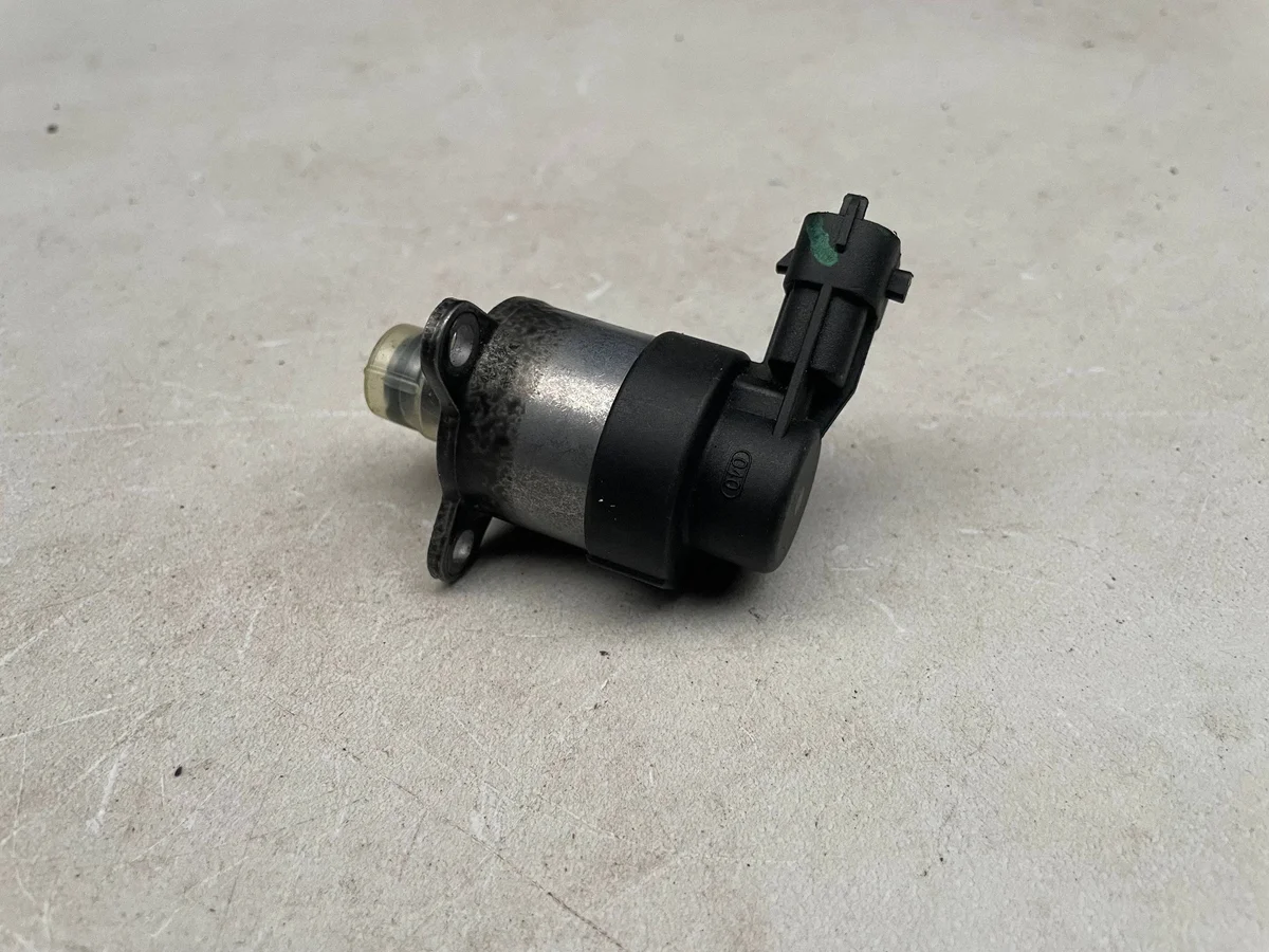 Renault Trafic II Fuel Pump Valve 0928400769