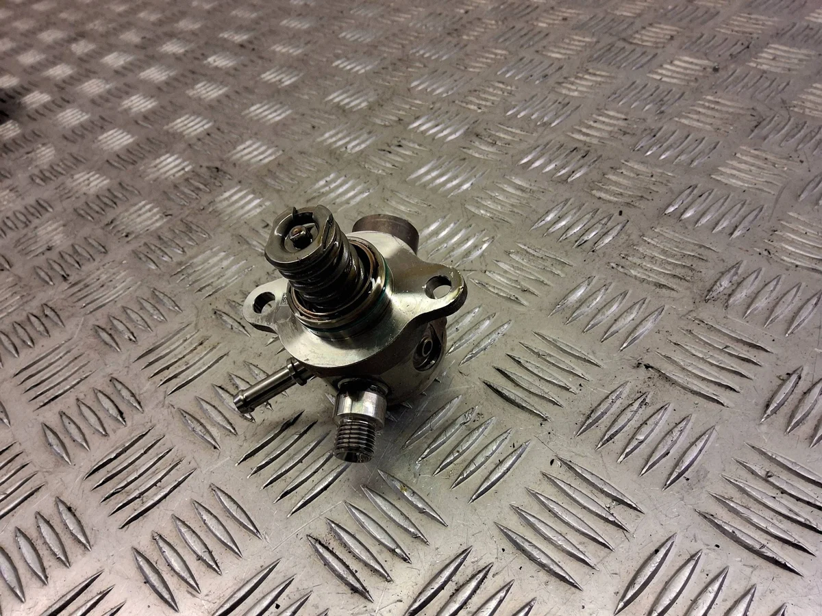 Suzuki Vitara Injection Pump 1521053S02 image 4