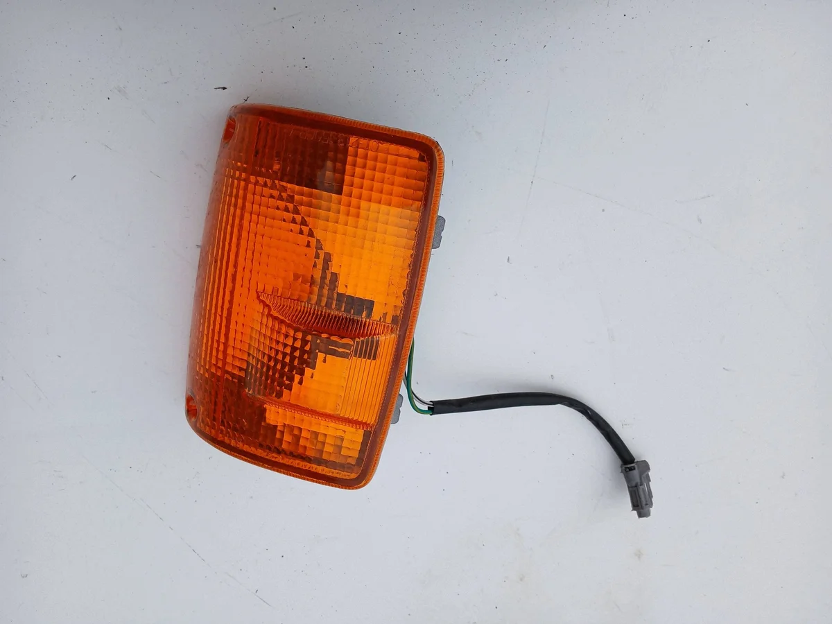 Isuzu Trooper Richtingaanwijzer Voor 082131506R