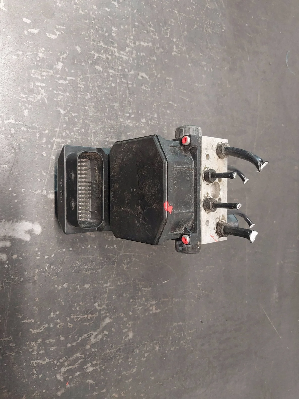 ABS-pumppu Audi A6 C5, VW Passat B5 4B0614517H image 3