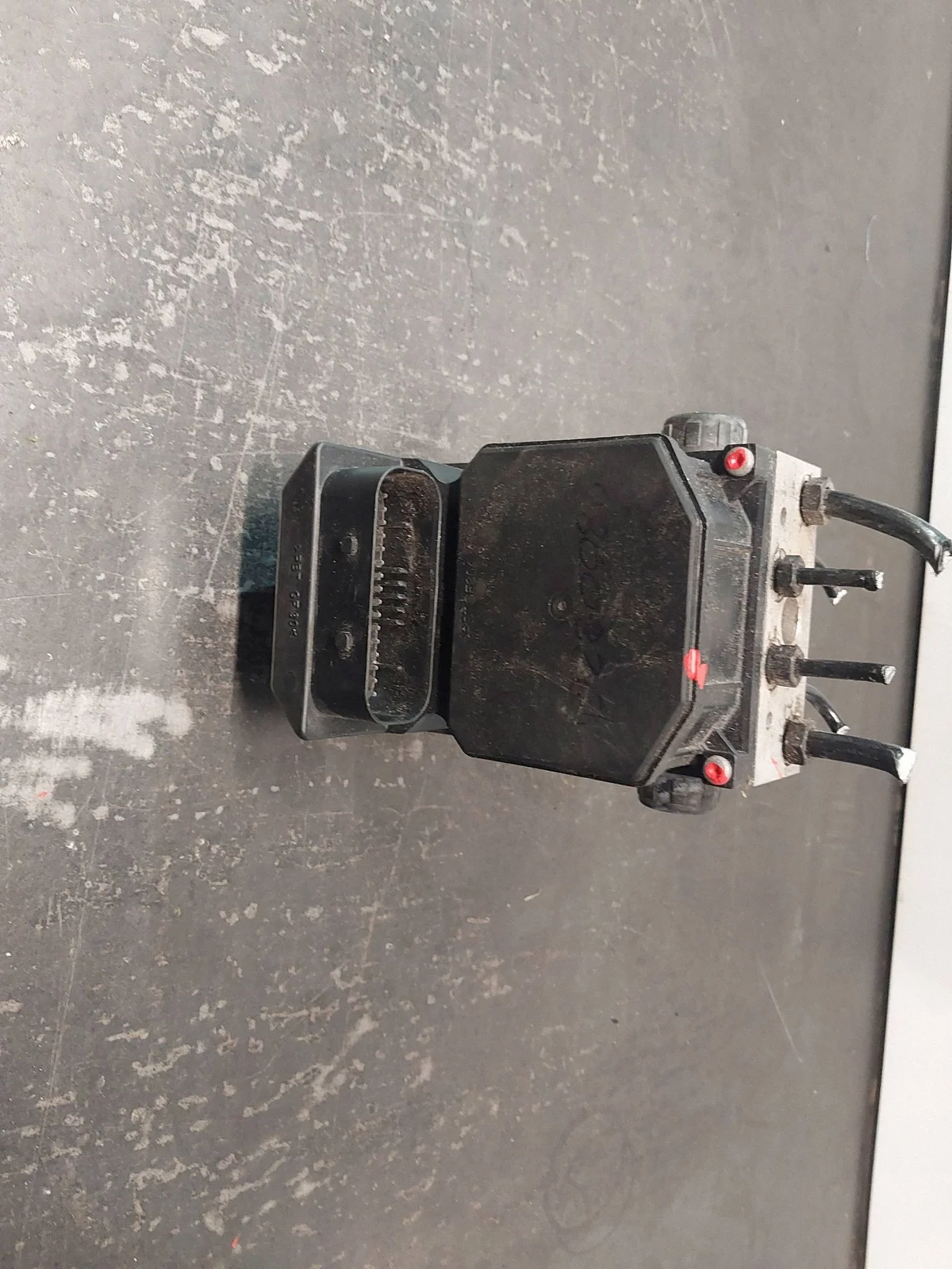 ABS-pumppu Audi A6 C5, VW Passat B5 4B0614517H image 4