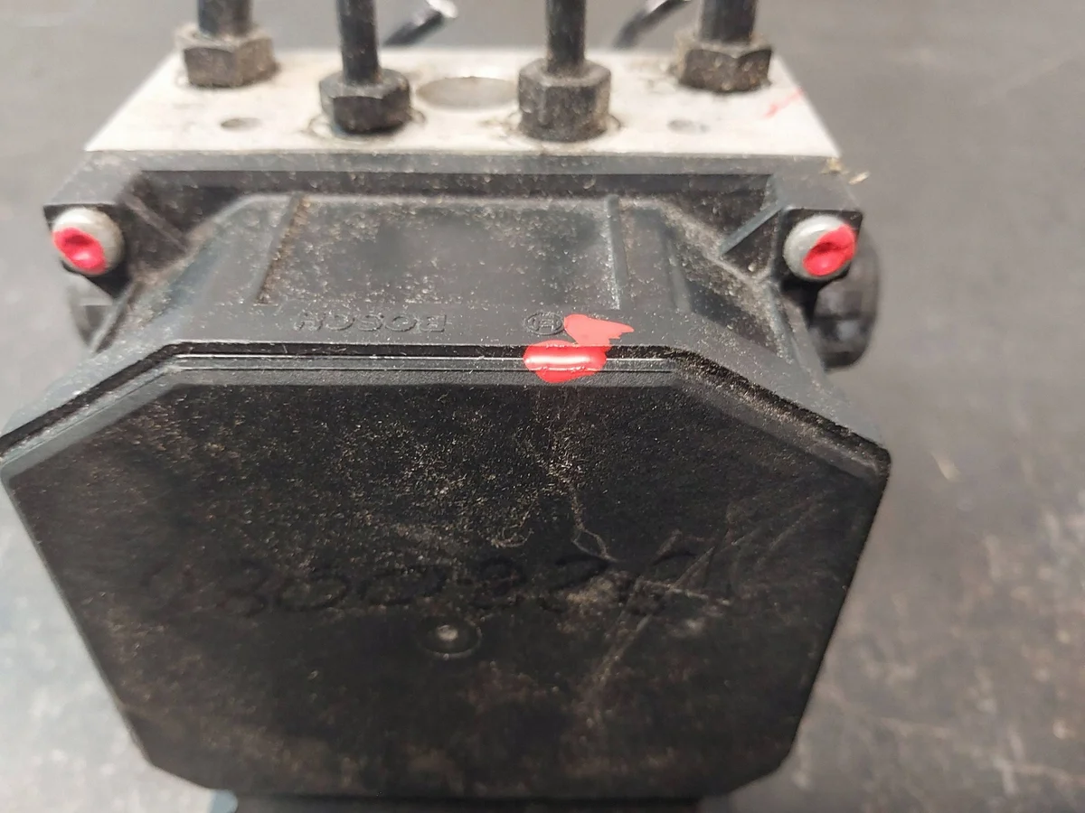 ABS-pumppu Audi A6 C5, VW Passat B5 4B0614517H image 5