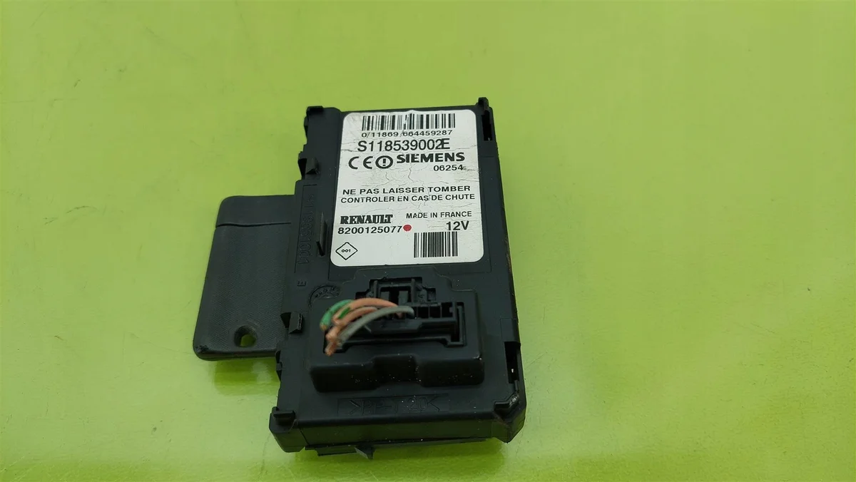 Renault Scenic II Kartenleser 8200125077 thumbnail 3