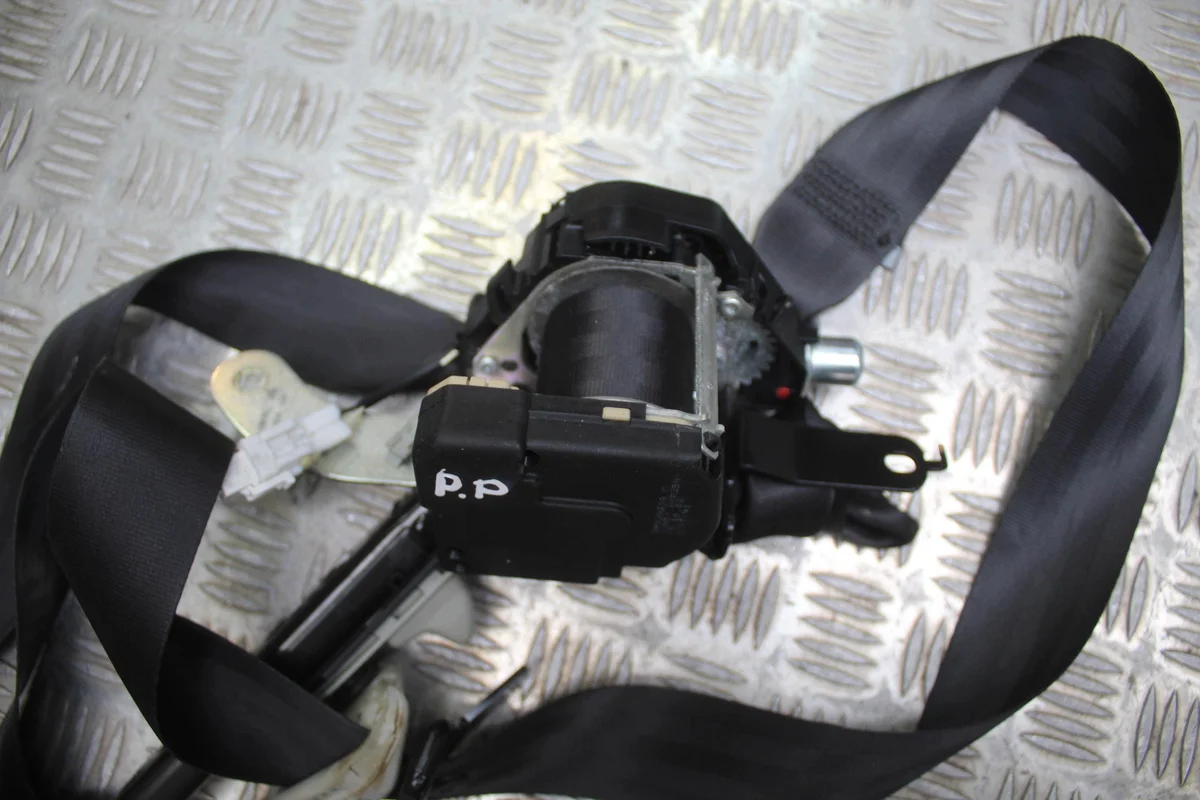 Turvavyö oikea etu Nissan Micra K12 OEM 098989 image 3