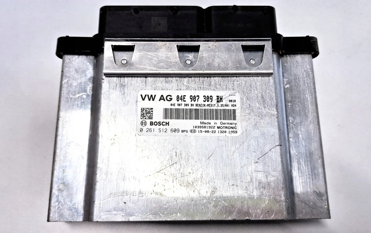 Motor regeleenheid VW Skoda Seat Audi 04E907309BH