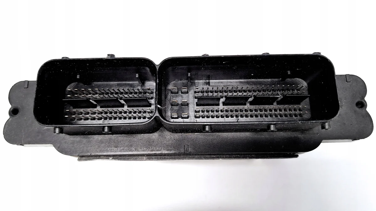 Engine Control Unit VW Skoda Seat Audi 04E907309BH image 4