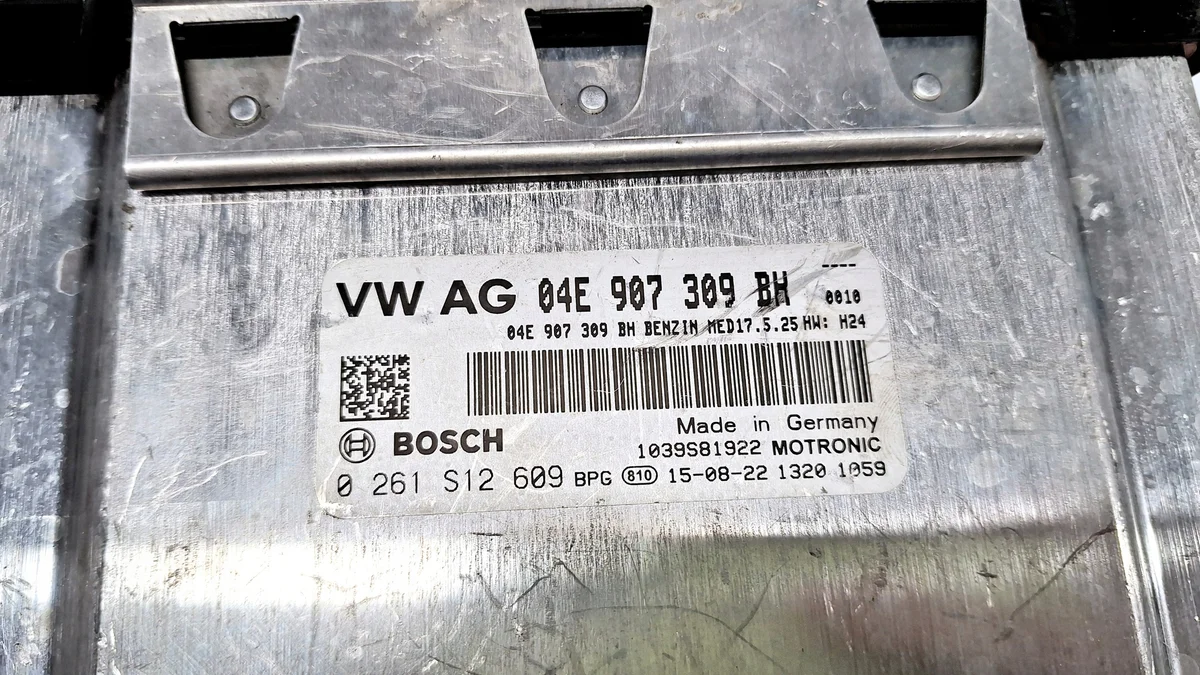 Engine Control Unit VW Skoda Seat Audi 04E907309BH image 6