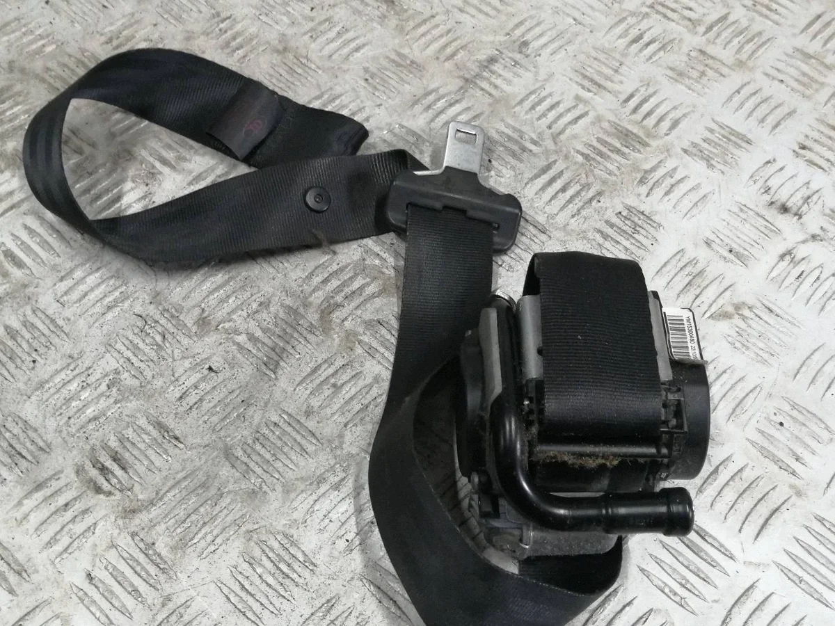 Ceinture de sécurité avant gauche Peugeot RCZ YM15300480