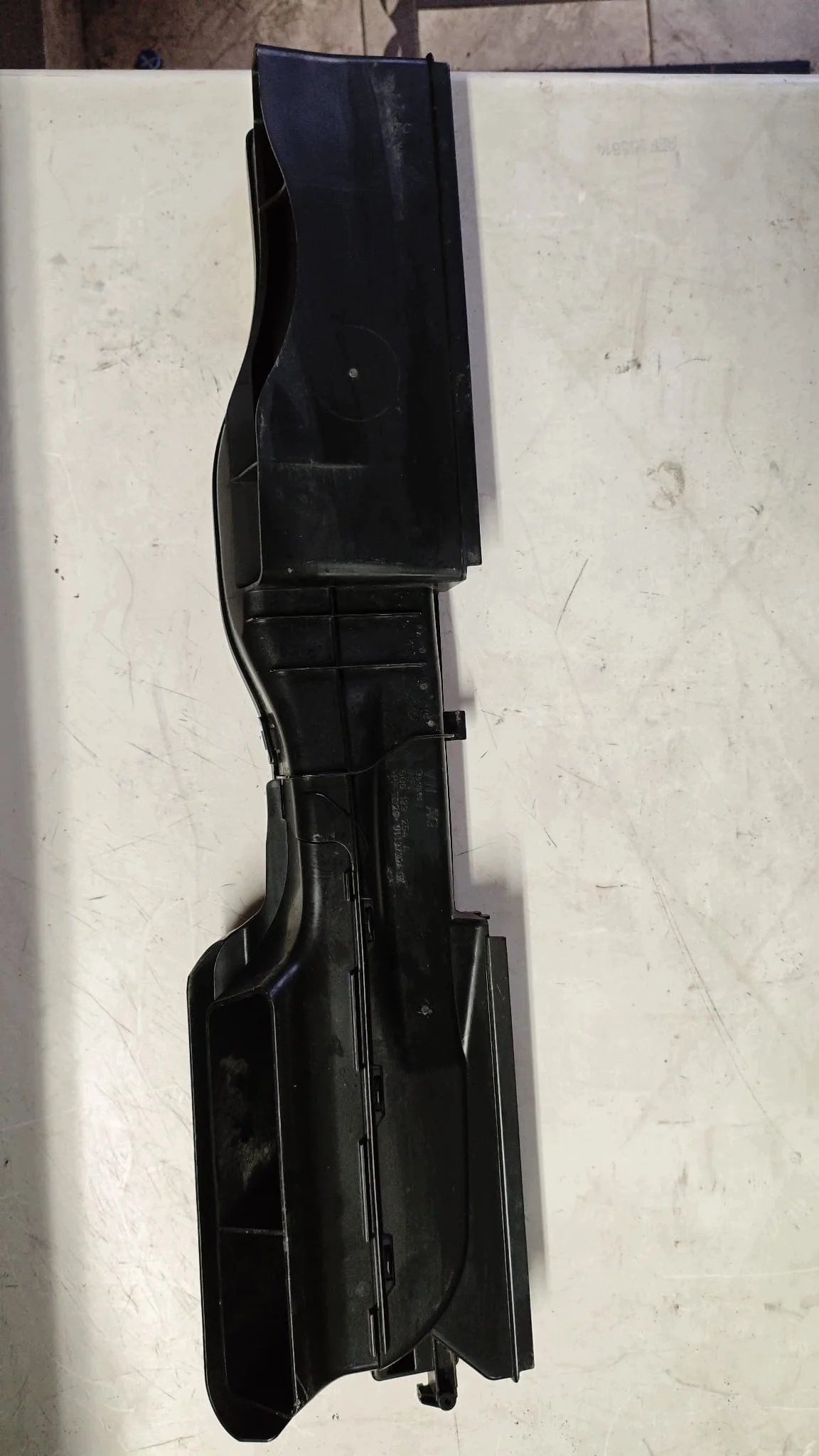 Luftansaugrohr Passat B8 2.0 TDI 5Q0129254A