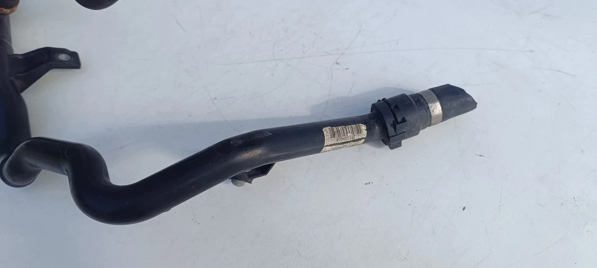 BMW E90 E91 Manguera Agua 7548211 image 4
