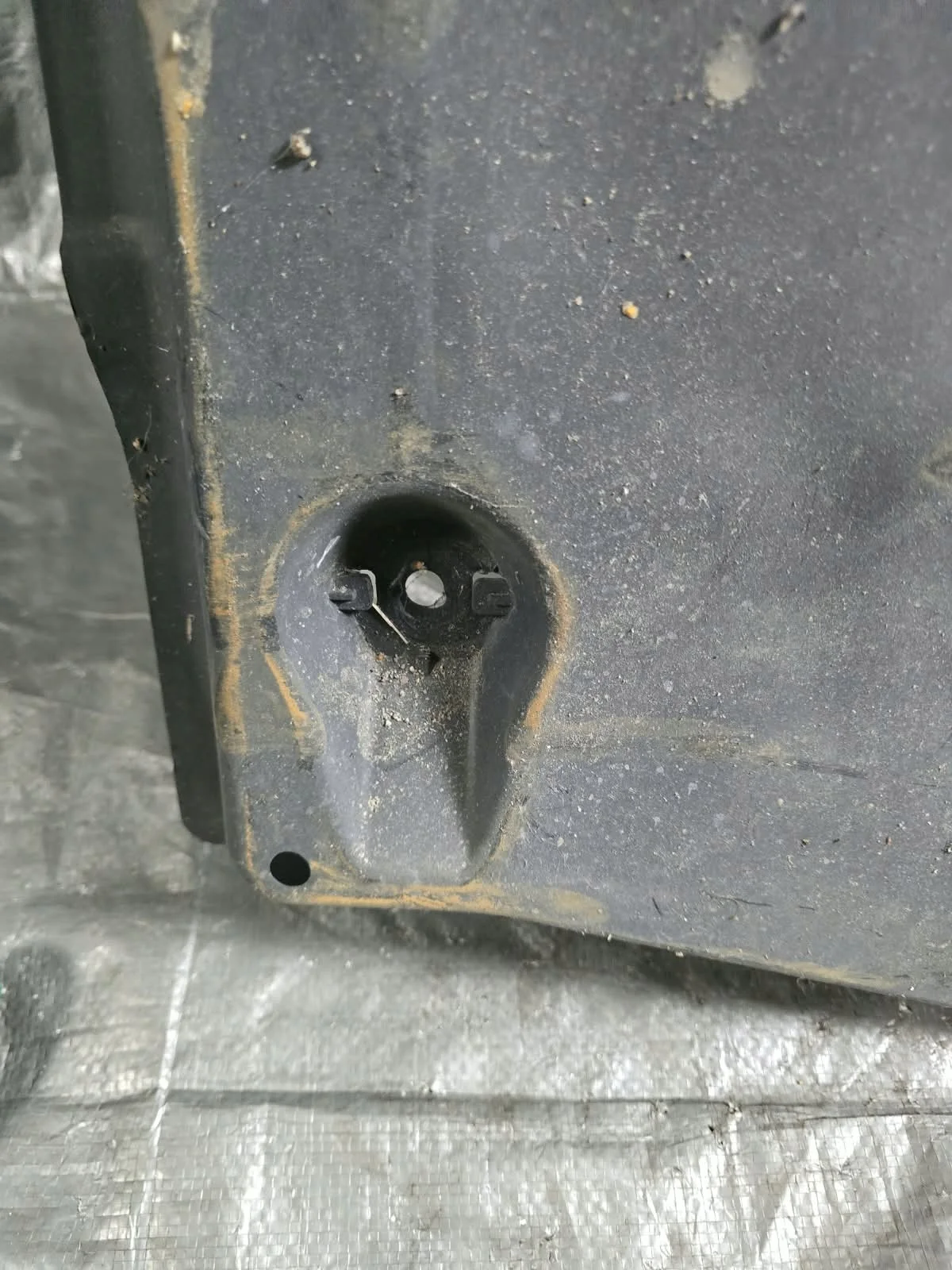 Alustan suojus 6R0825201B Audi A1 image 9