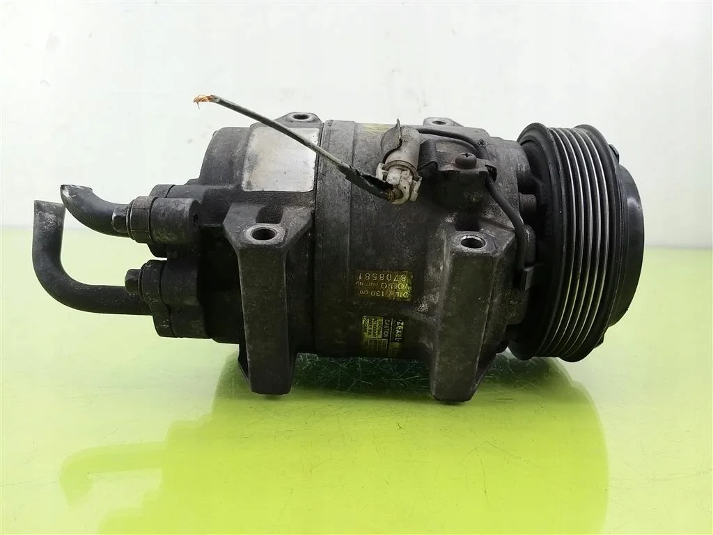 Klimakompressor Volvo S60 I 2.4 Diesel 8708581
