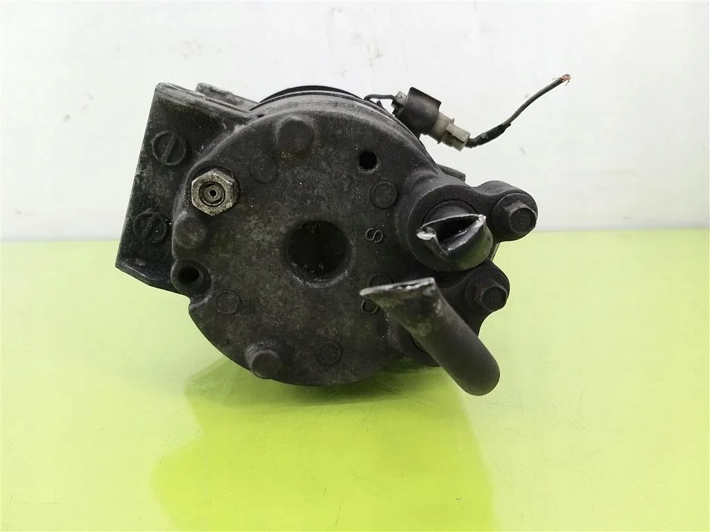 Klimakompressor Volvo S60 I 2.4 Diesel 8708581 image 3