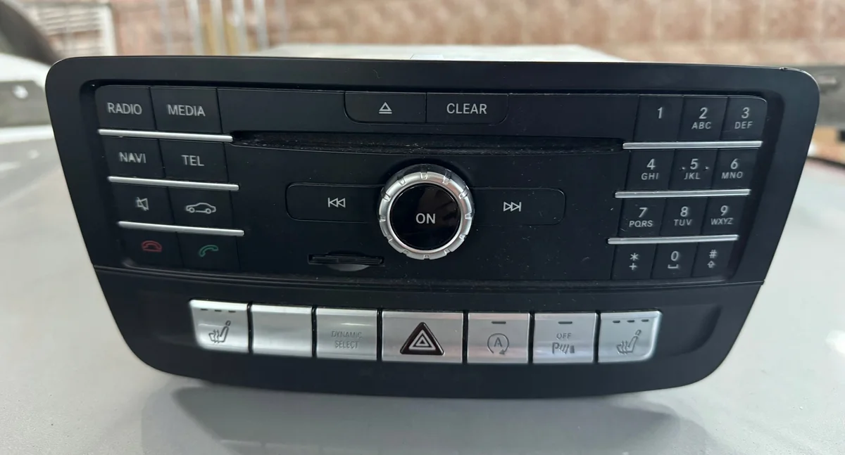 Radio Navigation GPS/CD Mercedes A2469007818