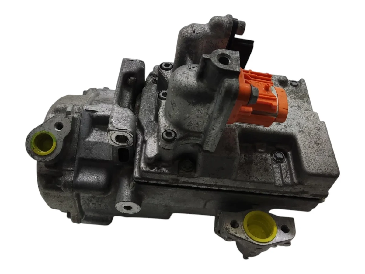 Compressor Ar Condicionado Renault Zoe 926008999R 2013-2019