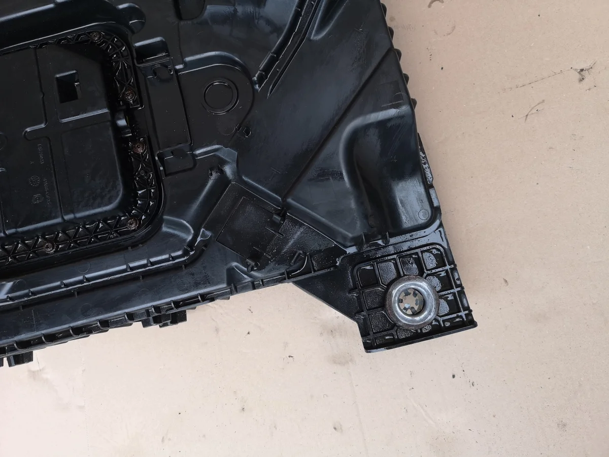 AdBlue Tank Citroen C4 Grand Picasso II 9818559280 image 4