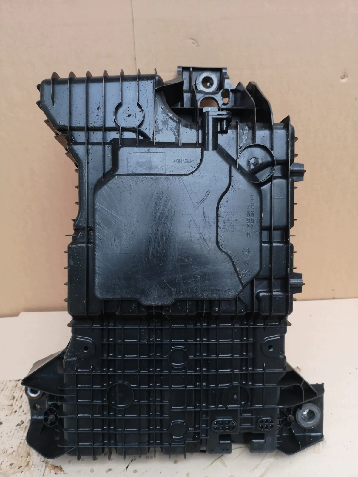 AdBlue Tank Citroen C4 Grand Picasso II 9818559280 image 7