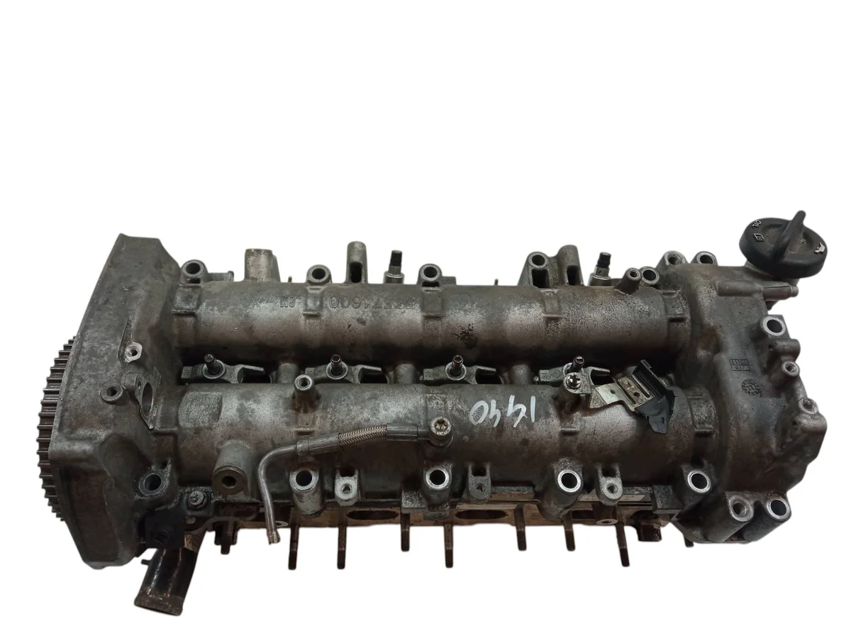 Sylinterikansi Opel Insignia 55576915