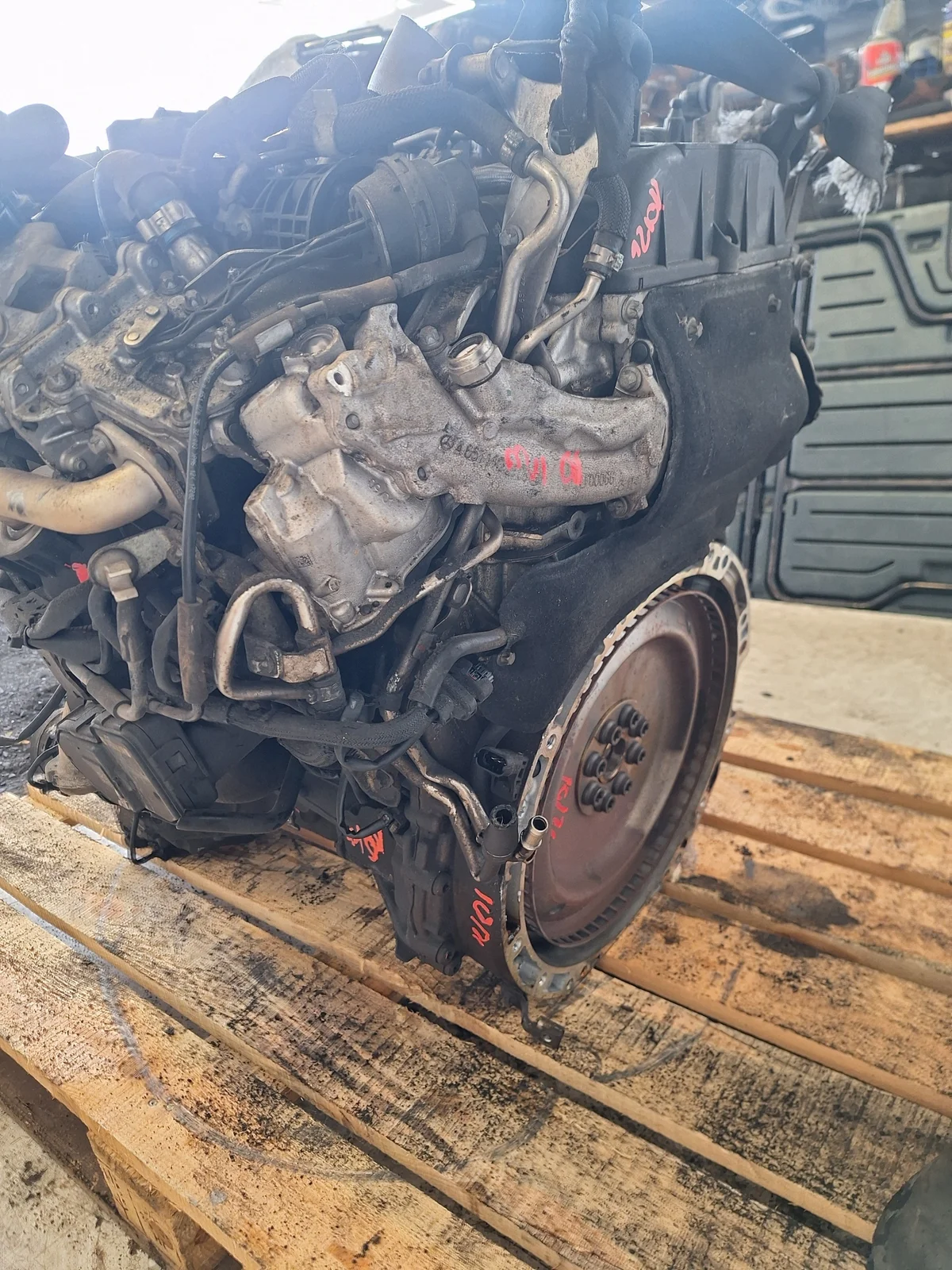 Moottori Mercedes Vito W447 2.2 CDI 651950 image 10