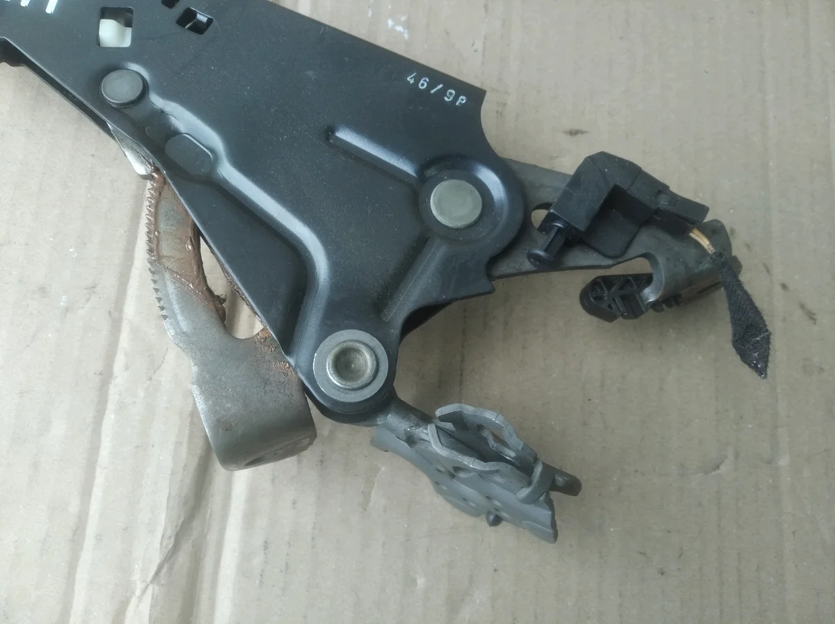 Audi A4 B5 A6 C5 VW Passat B5 Parking Brake Lever 8D0711303F