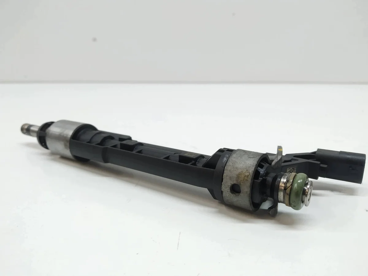 Porsche Panamera 971 Fuel Injector 06M906036K