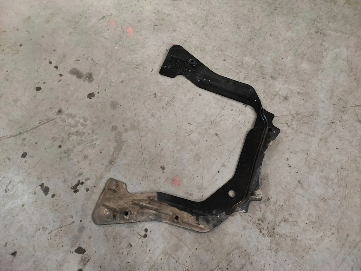 Cache sous-châssis BMW X6 E71 7205621 image 2