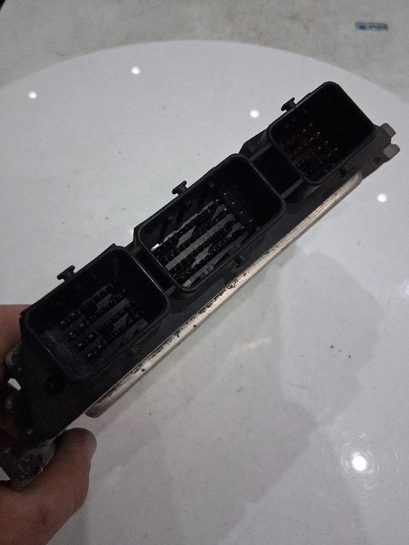Engine Control Unit Citroen C3 9660653880 image 3